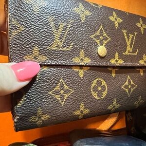 Louis Vuitton Snap mono wallet